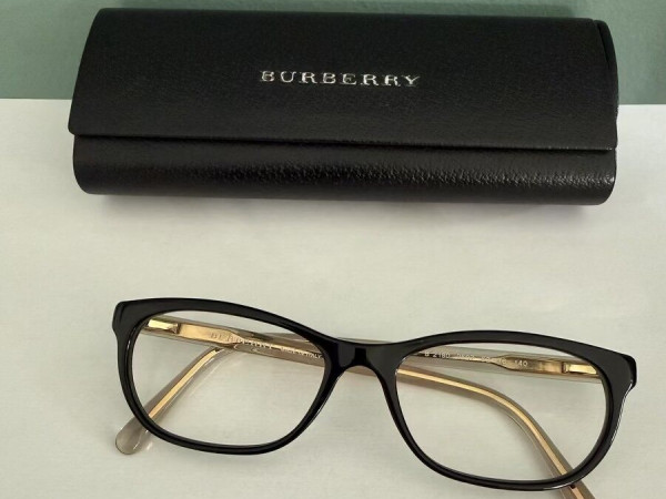 Burberry - by4319103