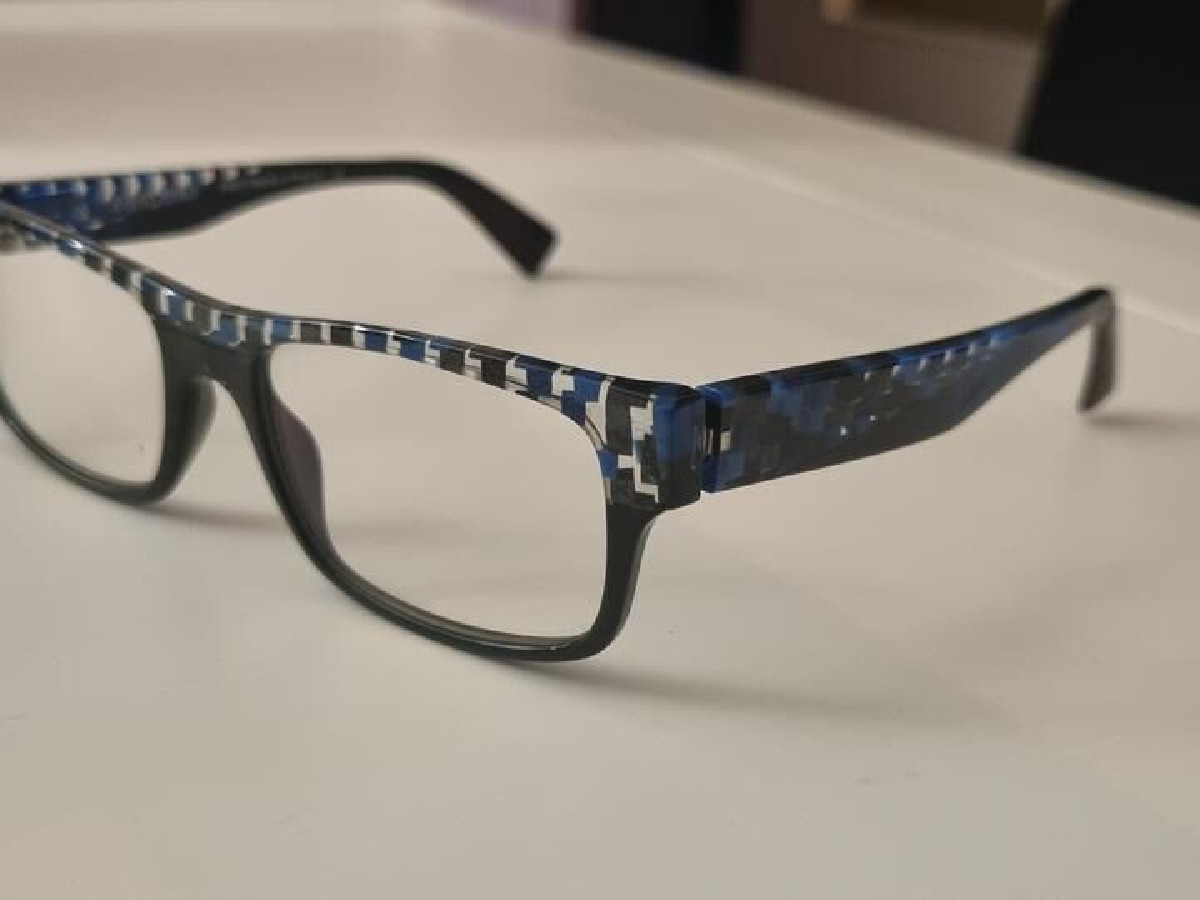 MIKLI - AO 1251 A03M 53/19 53&curren;19