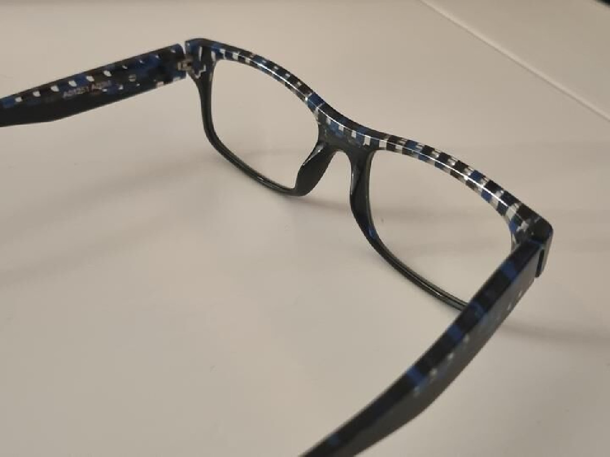 MIKLI - AO 1251 A03M 53/19 53&curren;19