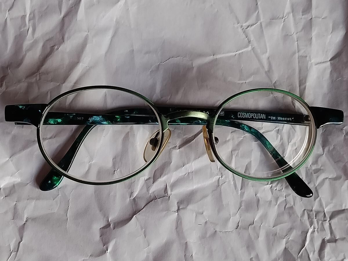 COSMOPOLITAN  - TM Hearst  FREM 48&curren;21