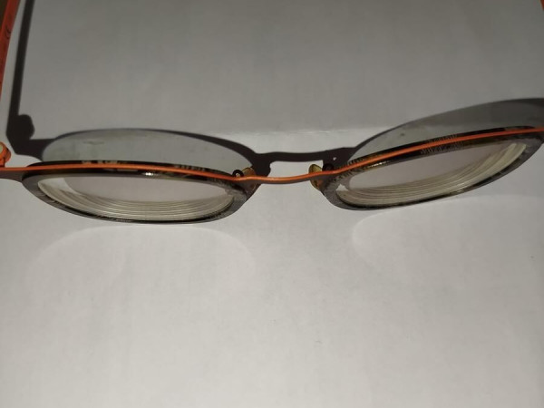 Look - 10622 48&curren;22 145 9975