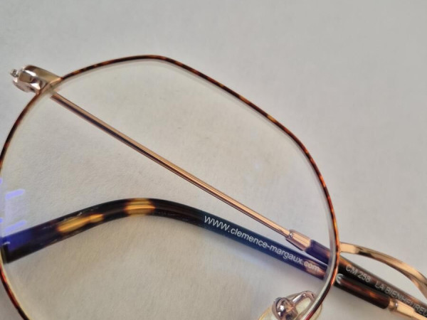 Clemence & margaux - la bienheureuse 1814501E