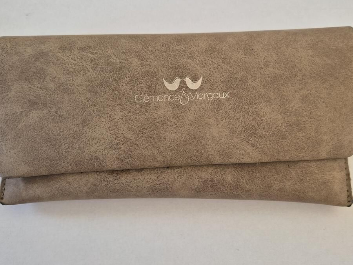 Clemence & margaux - la bienheureuse 1814501E