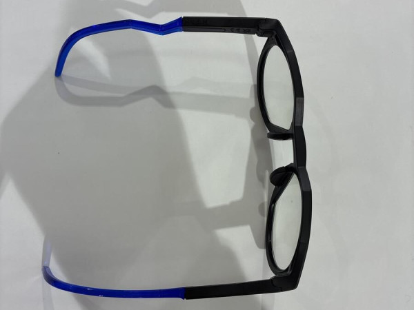 Oakley - Hstn  9242 52&curren;21