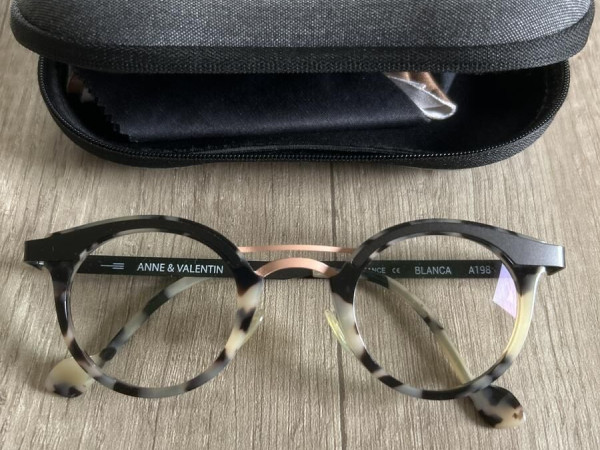 Anne & Valentin - Blanca -...