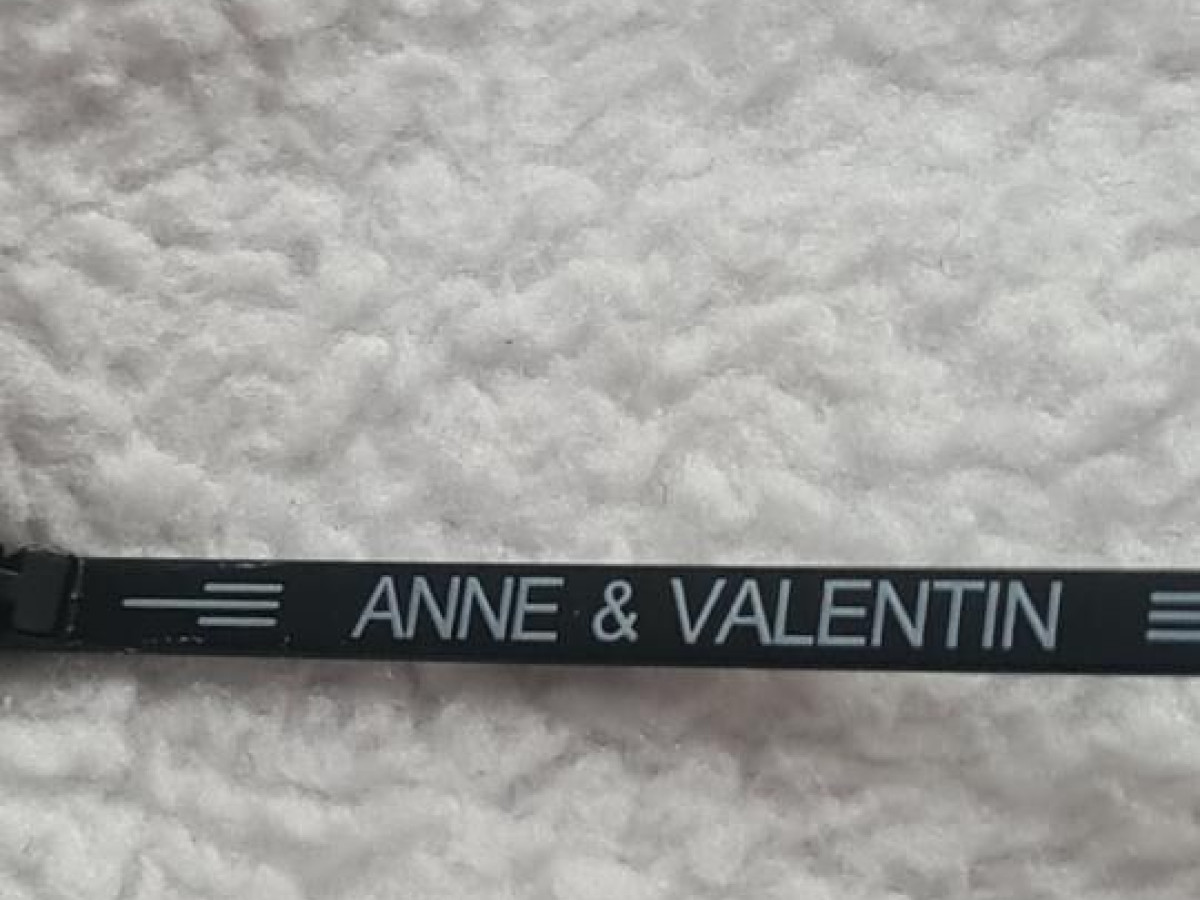 Anne et Valentin - M8 H31 titanium 48¤20