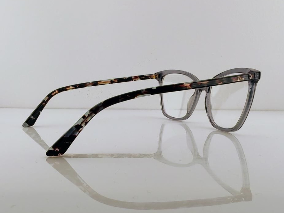 DIOR - MONTAIGNE N&deg; 46 889 52&curren;17