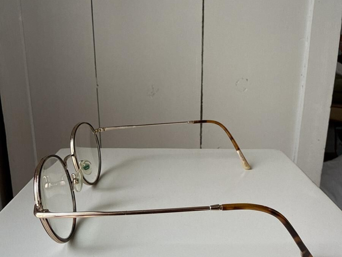 WHISTLER HILLS - DR CASTLE 02 48&curren;22-145