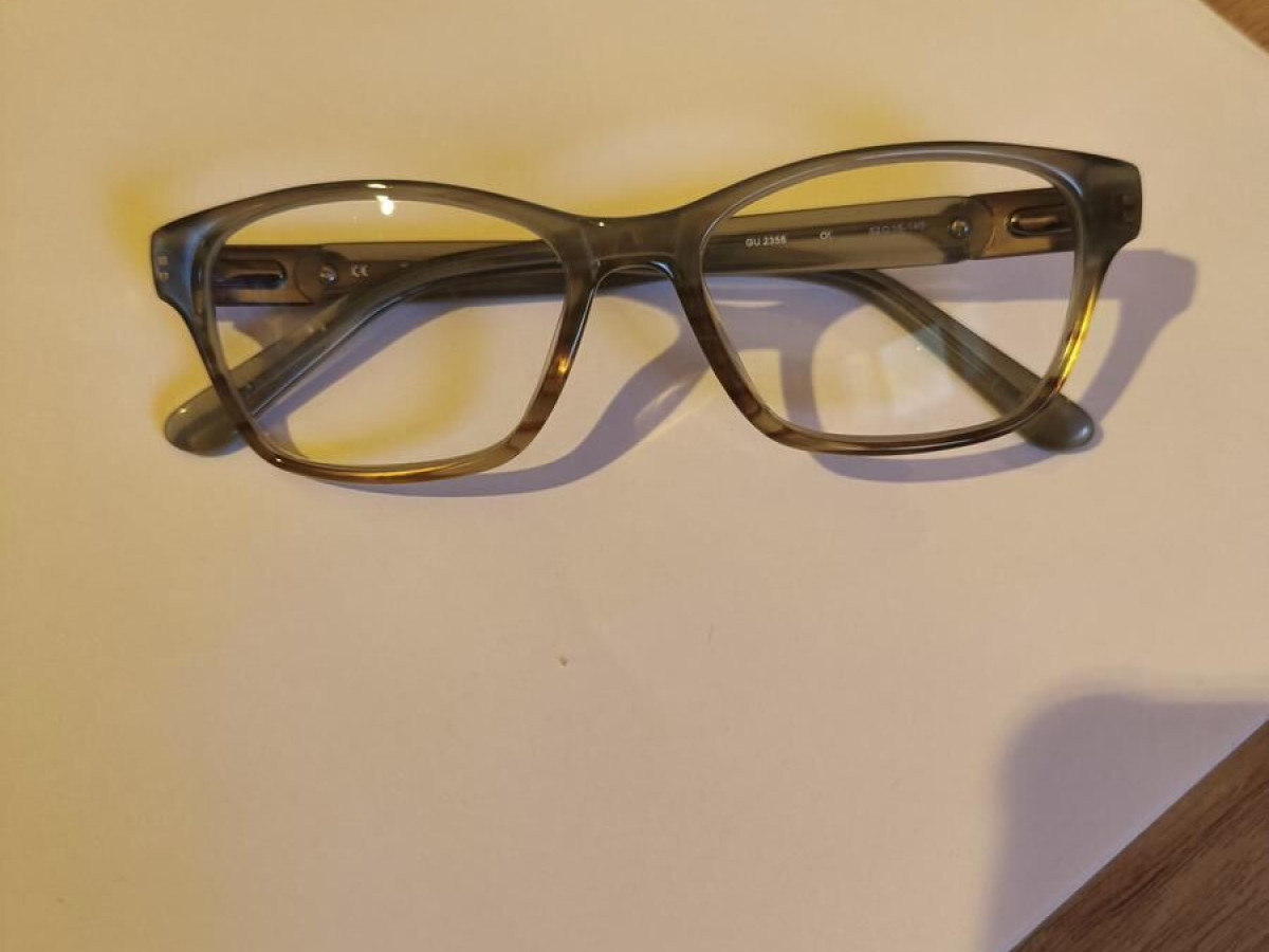 Guess - GU 2356 Ol 52 16-140 17&curren;15