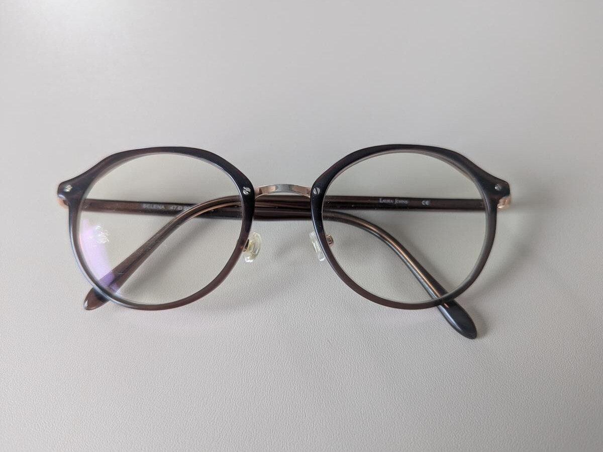 Laura Johns - Selena 47&curren;20 135 C04