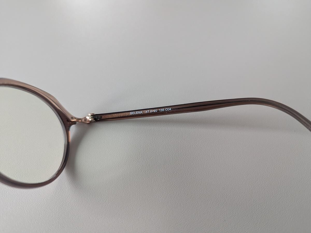 Laura Johns - Selena 47&curren;20 135 C04