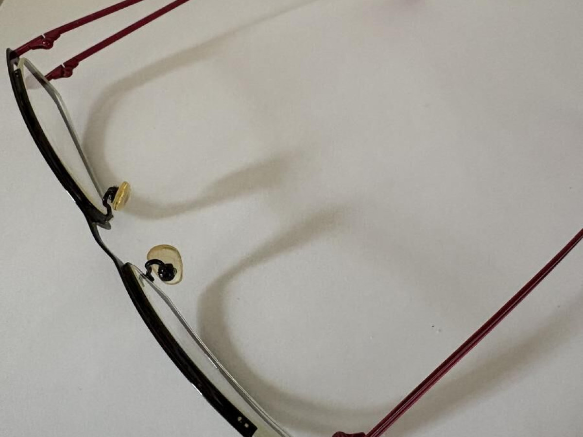 TT&T d &acute;Afflelou - 139 52 19 434 135 19&curren;52