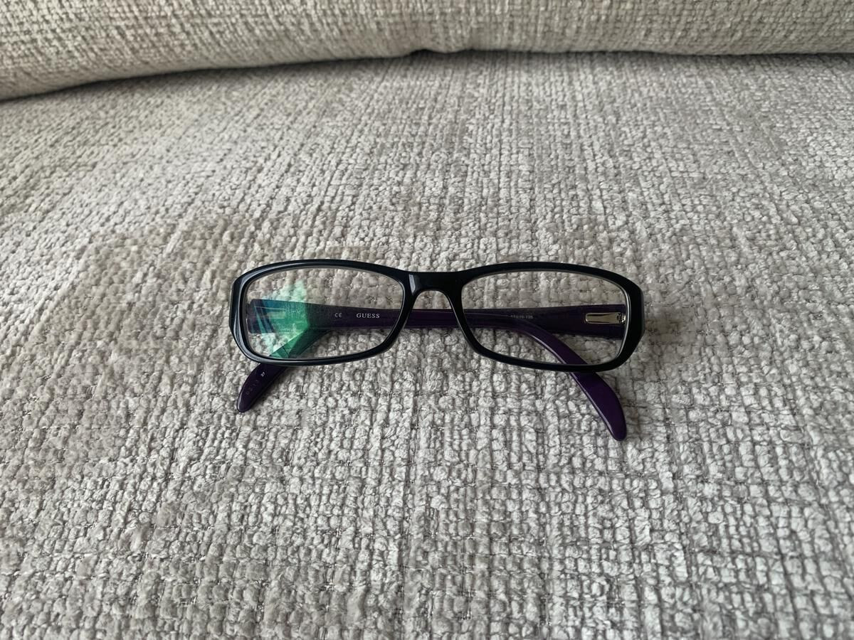 Guess  - GU2211 BLK 52&curren;16-135