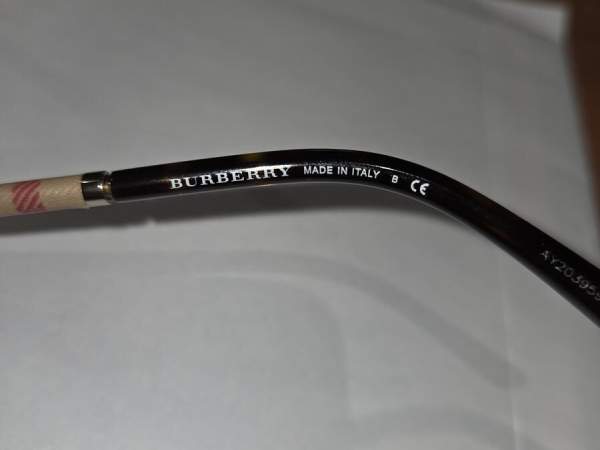 Burberry - B2120 3002 53&curren;13