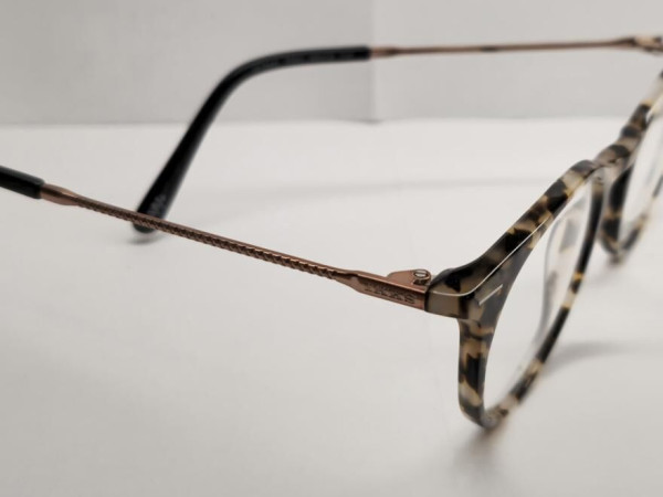 IKKS - I1040 7041 46&curren;19