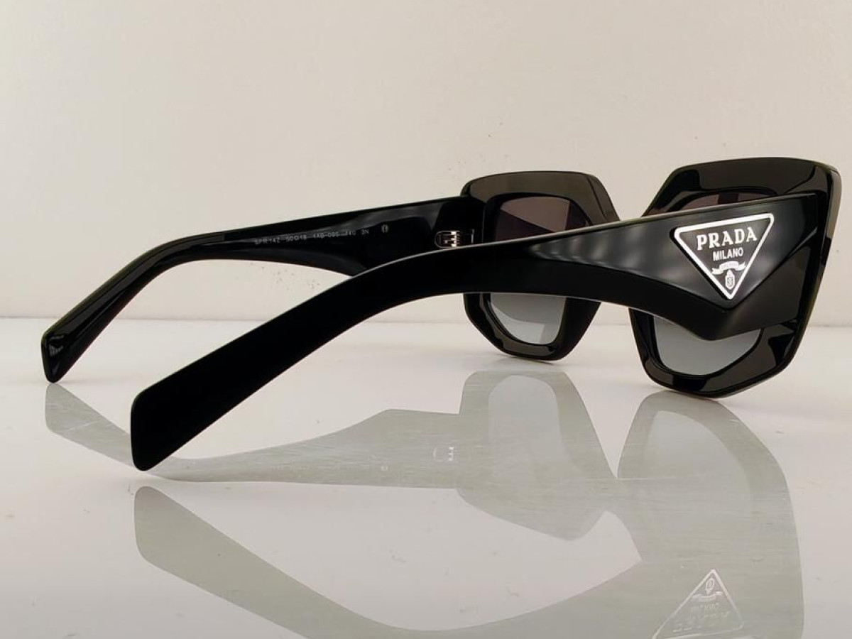 PRADA - SPR 14Z 1AB 09S 3N 50&curren;18