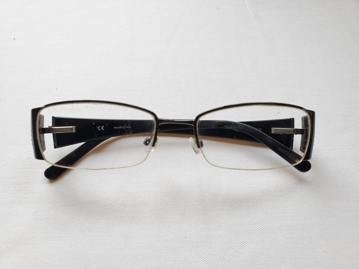 Givenchy - VGV301 584S