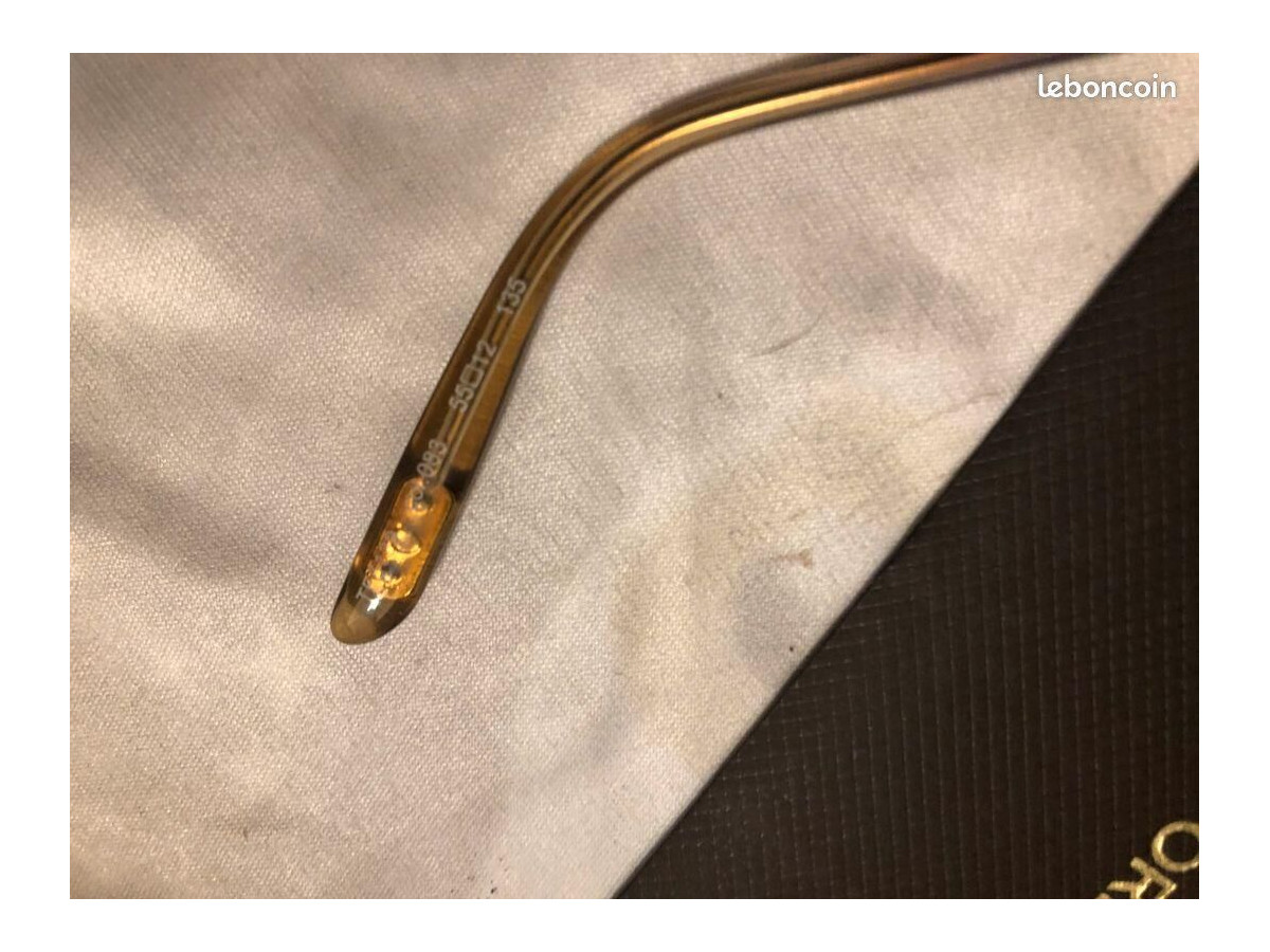 TOM FORD - 083 5512 135 55&curren;12