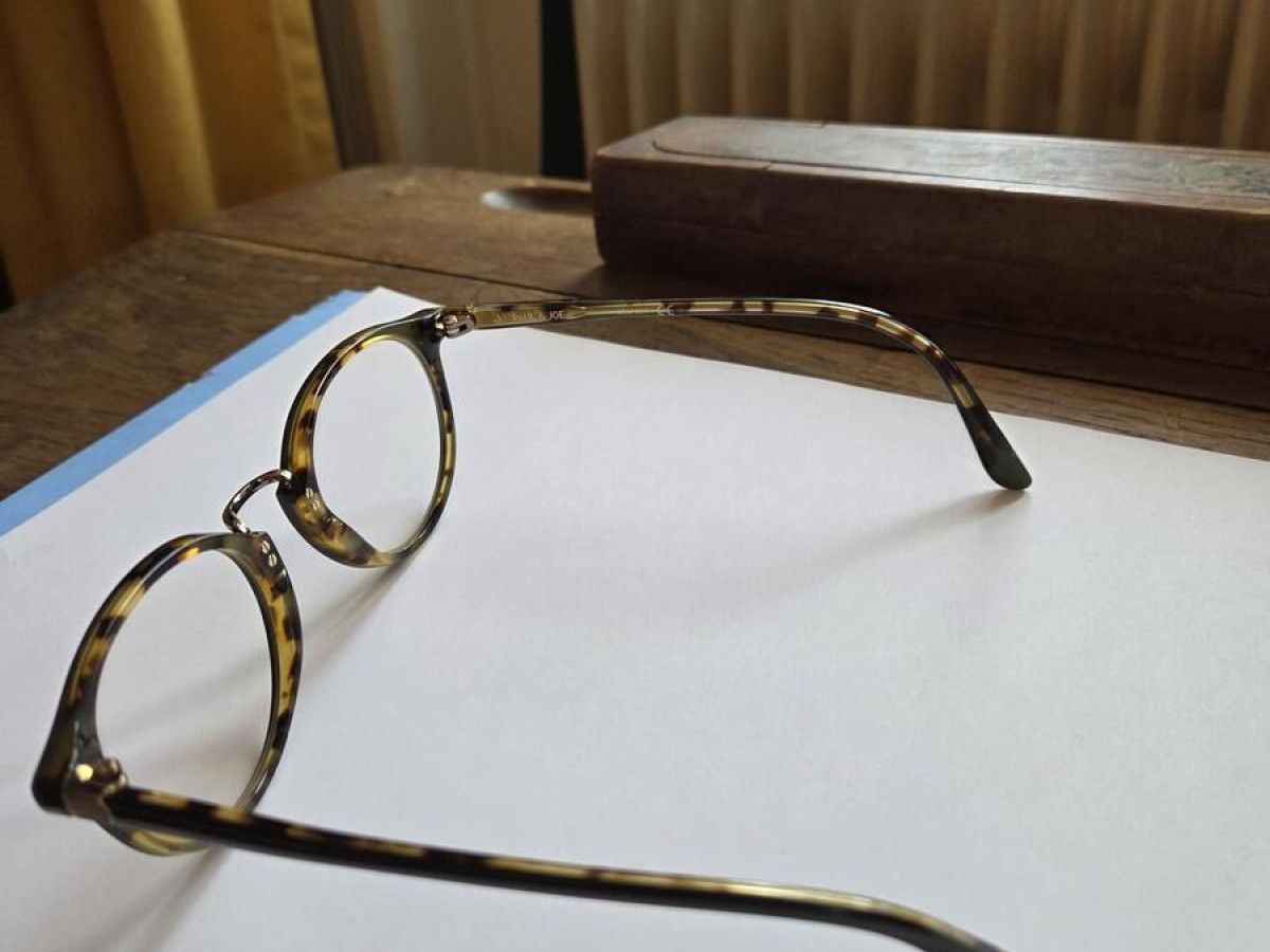 Paul and Joe - Queen04 49&curren;19