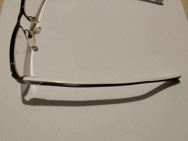 Police - V8905  53&curren;18