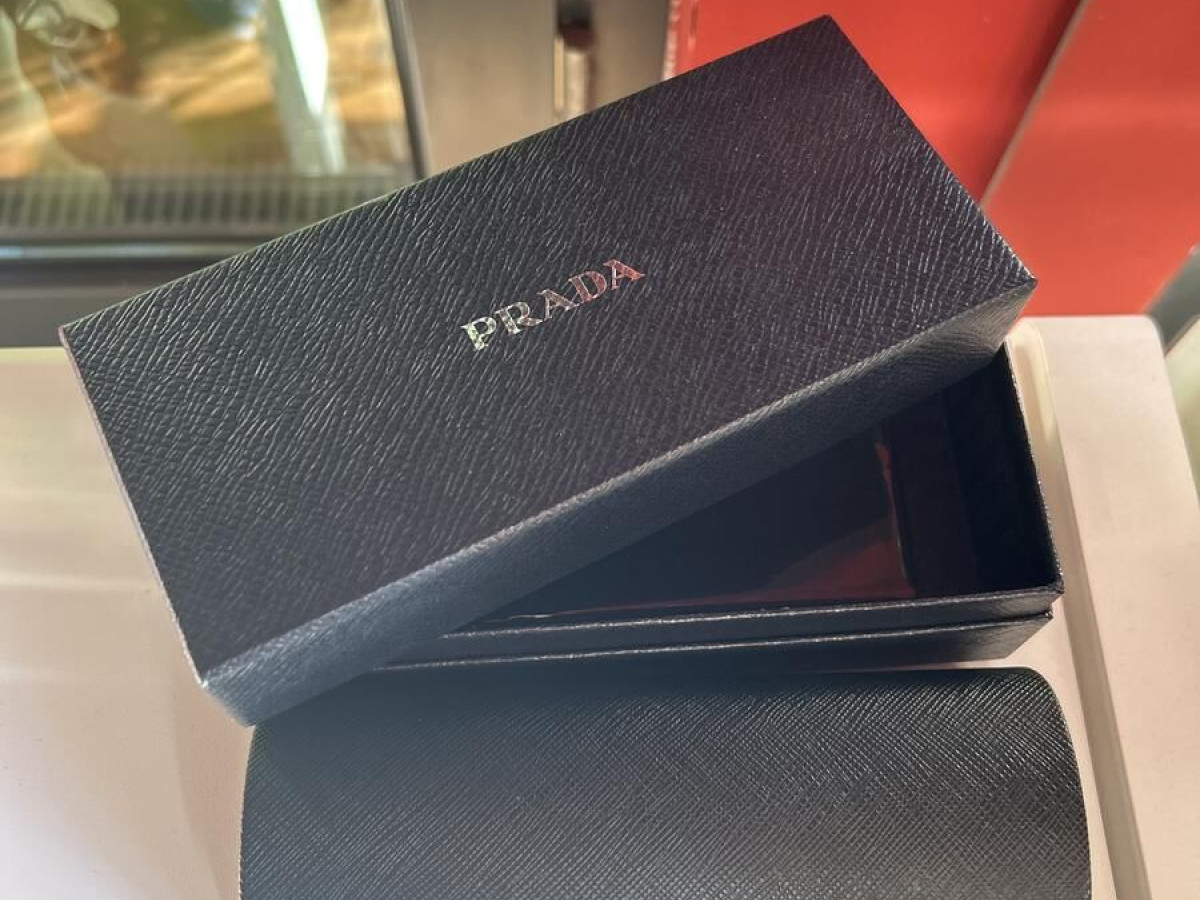 PRADA - SPR06B 48&curren;16