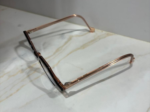 Anne et Valentin - AKIKO 21A33 45&curren;21