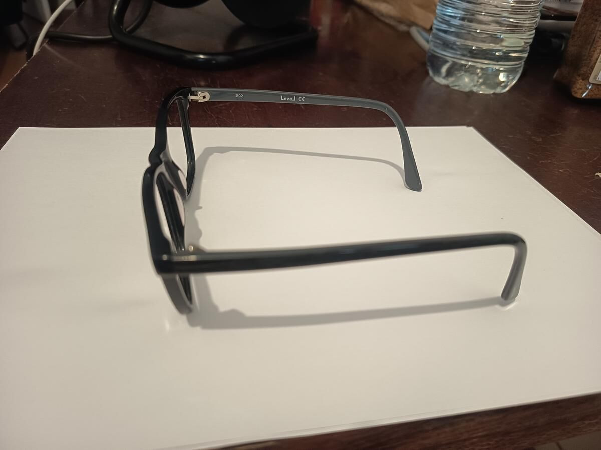 Level  - LE2355 52&curren;18145