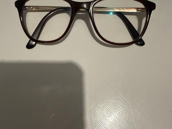 Guess - GU2566050 49&curren;17