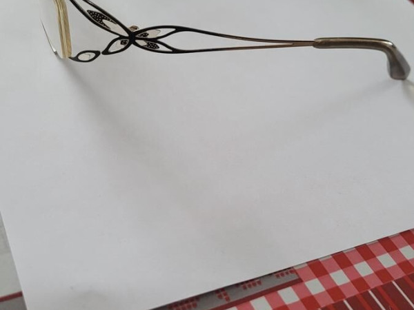 V design - 5752 orchis 51&curren;17 /132