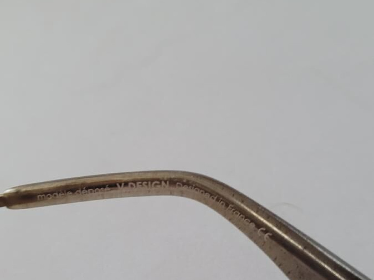 V design - 5752 orchis 51&curren;17 /132