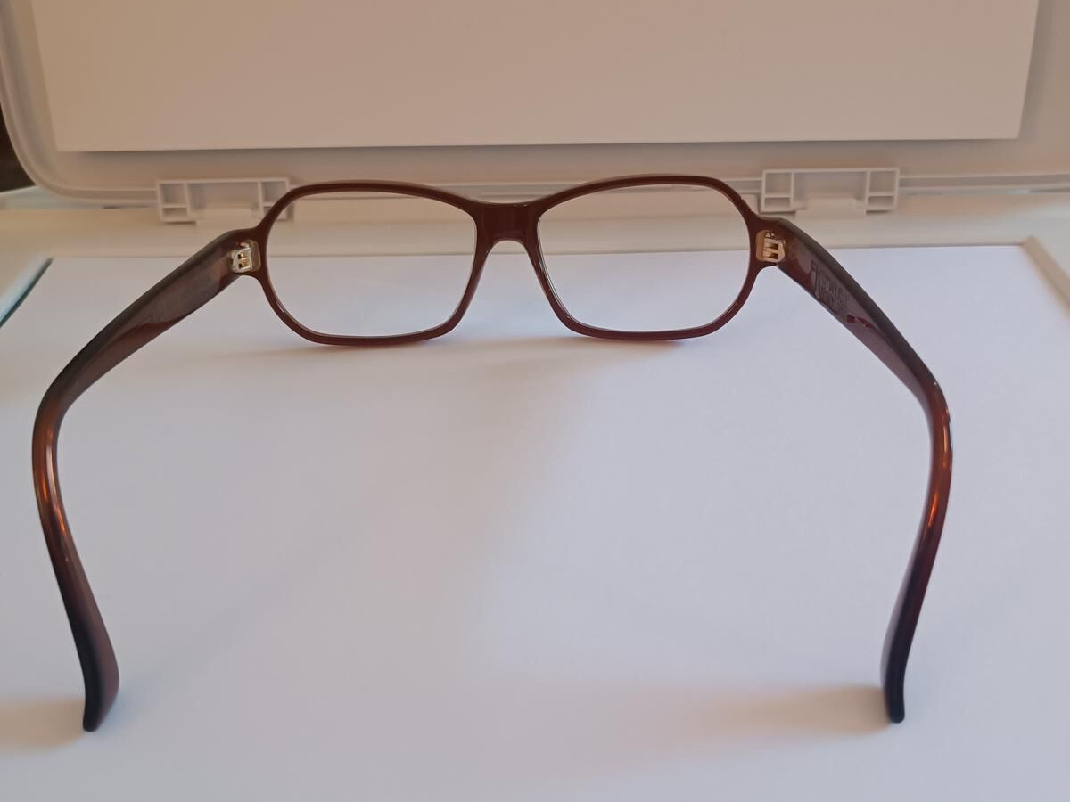 Emmanuelle khanh - EKM14649 52&curren;20