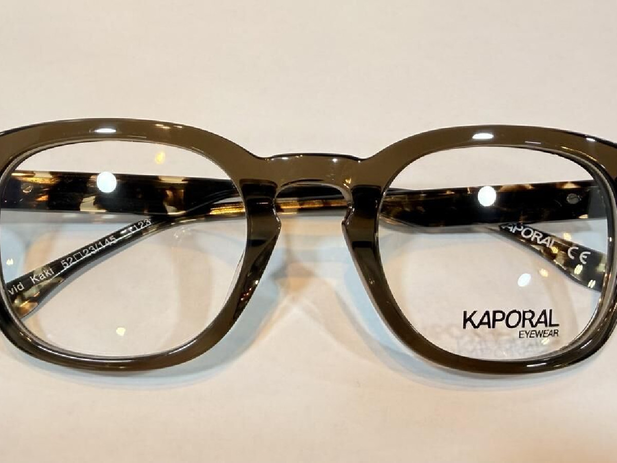 KAPORAL - David Kaki kaki 52&curren;23