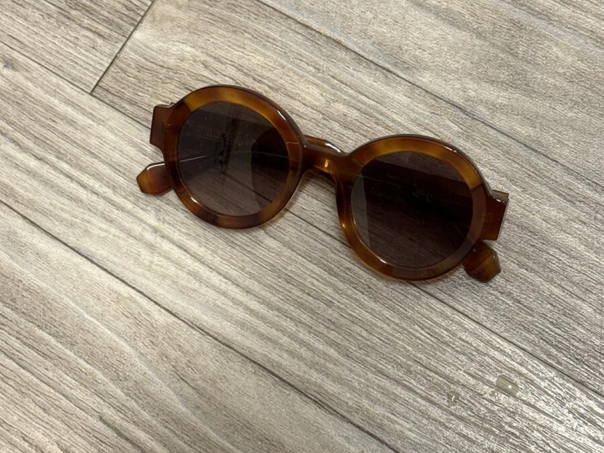 Gigi studios  - Laura  48&curren;25