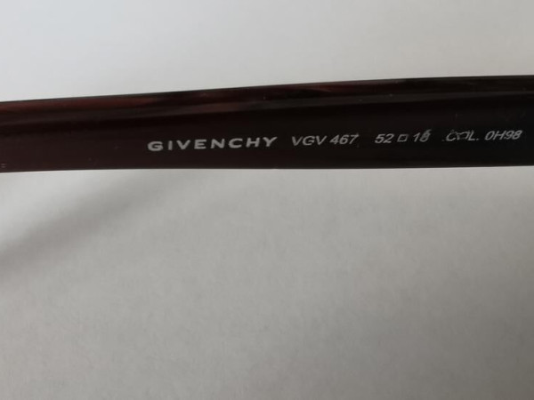 givenchy  - vgv52 51&curren;20