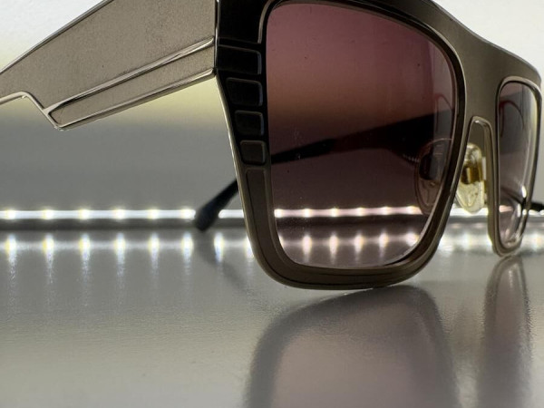 Will.i.am - ill.i WA503S01 54/19/150 54&curren;19