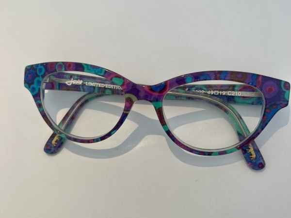 jono - 8322 49&curren;19