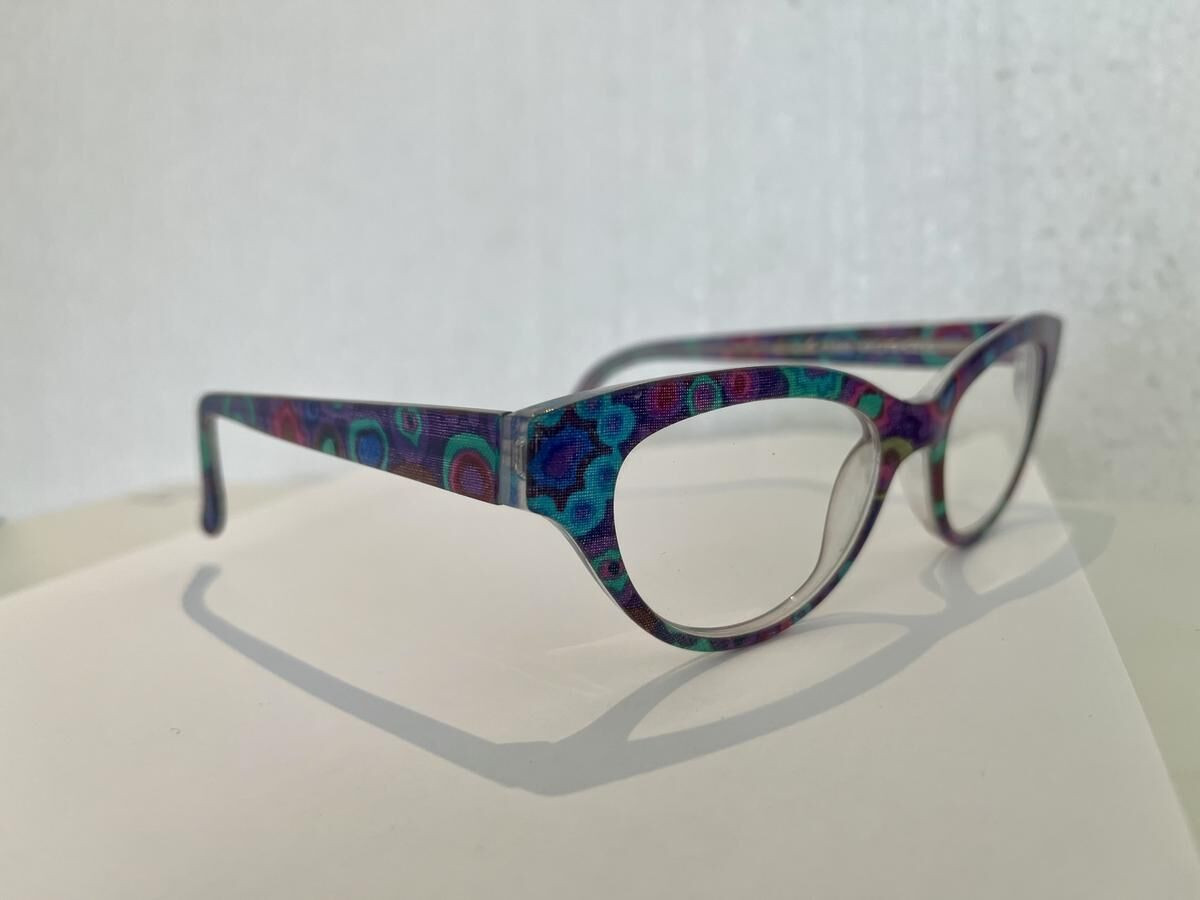 jono - 8322 49&curren;19