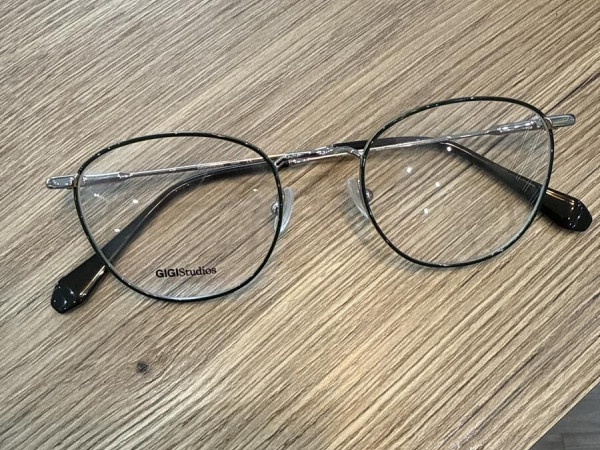 Gigi studios  - Sea 49&curren;20