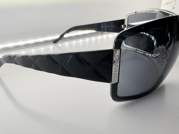 Chanel  - 4126 c.127/87