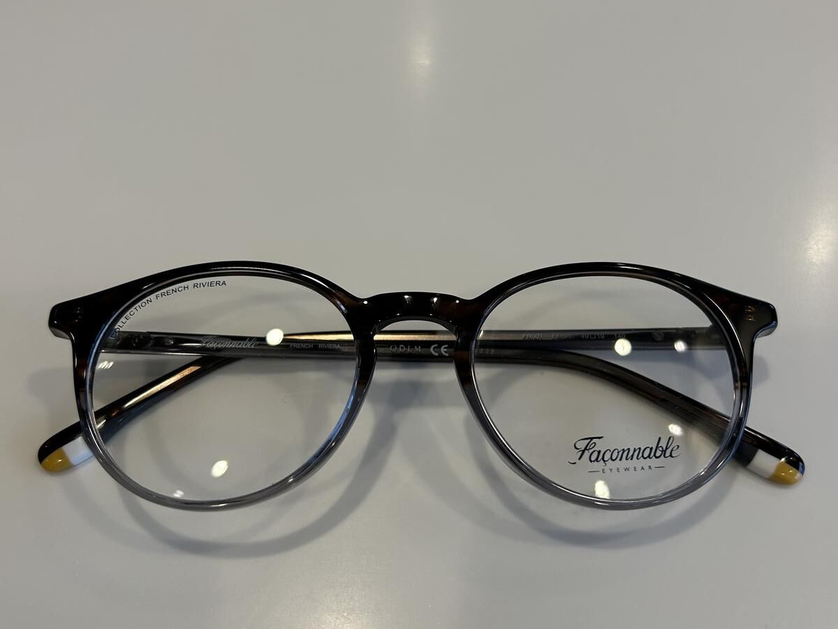 Fa&ccedil;onnable - FR001 EFGR  49&curren;19