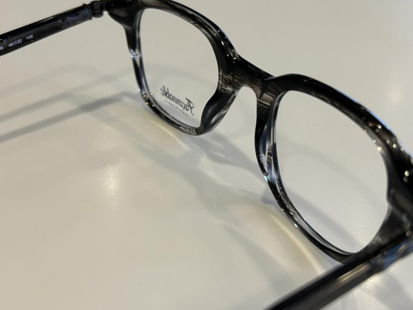 Fa&ccedil;onnable - NV305 E296 48&curren;22