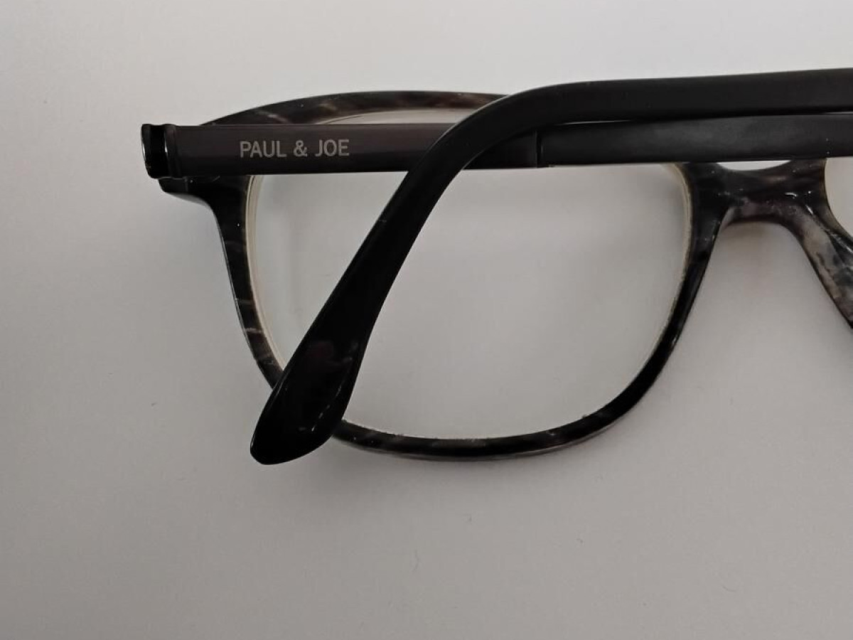 PAUL & JOE - FAUVE 02 GR72 53□14 135