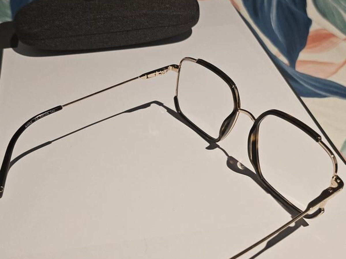 Lou - AW52 53&curren;18