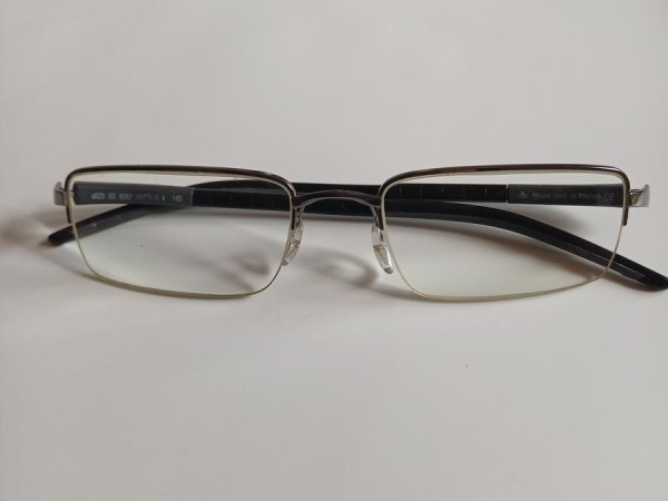 Adidas  - a629606057