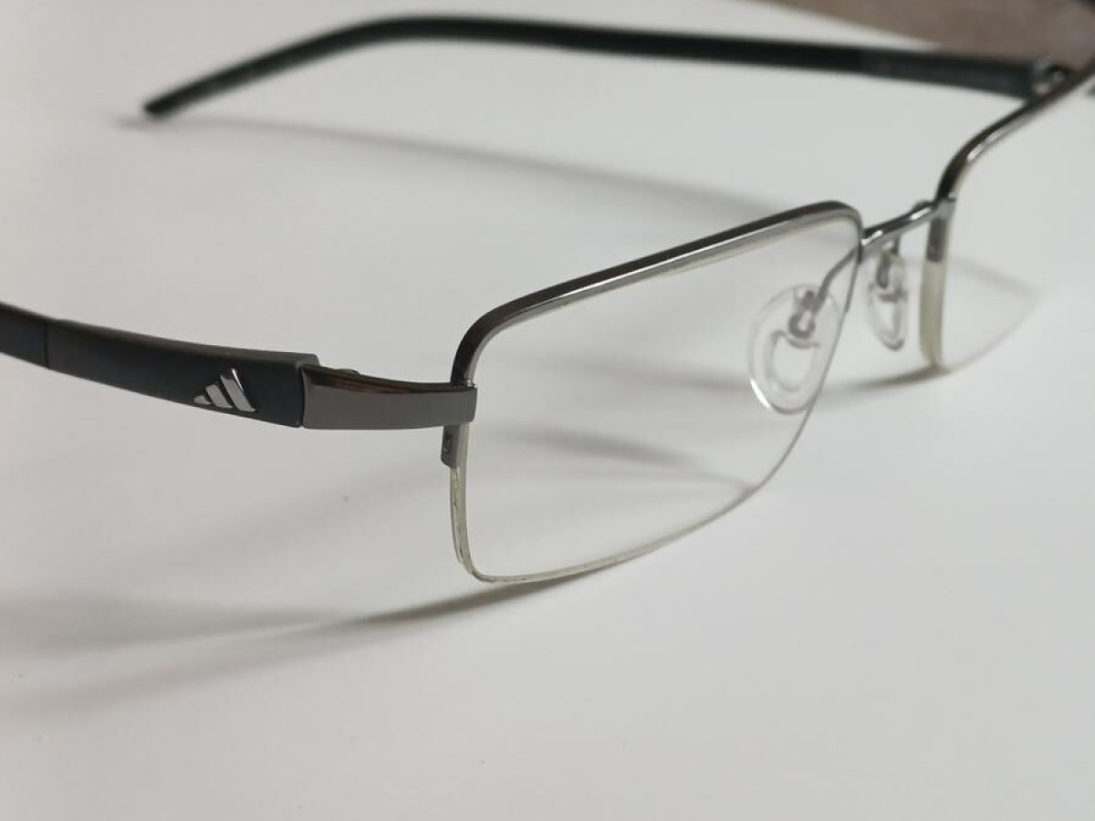 Adidas  - a629606057