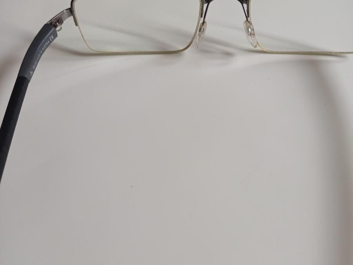 Adidas  - a629606057