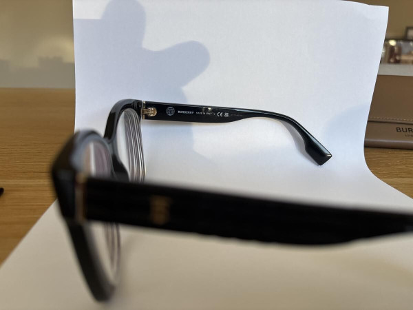 BURBERRY - B23633 001 53&curren;17 140
