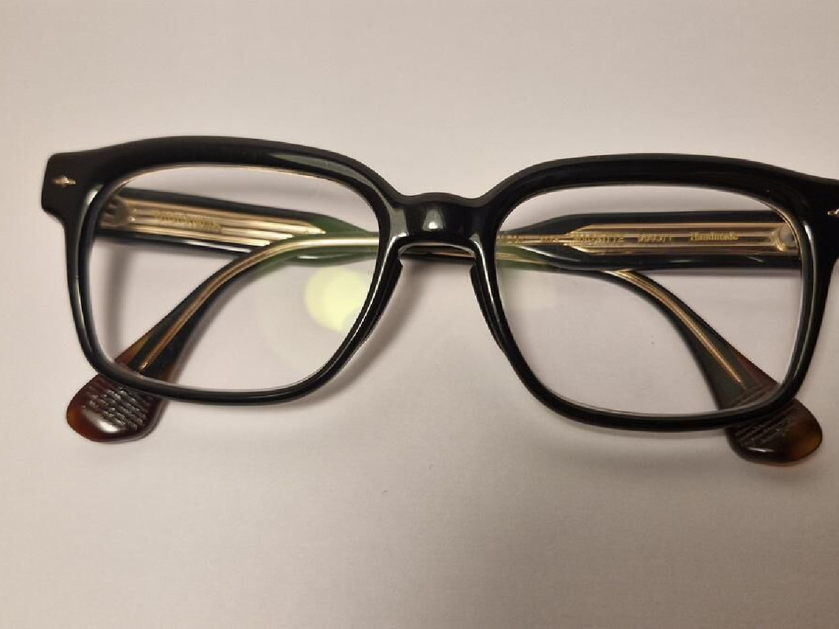 GIGI Studios -  MAGRITE 53&curren;18-147 1228  6643/1