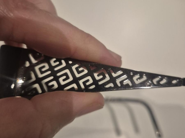 Givenchy - VGV644 52&curren;16