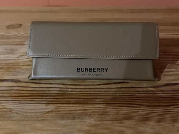 Burberry - BE1371 52&curren;19